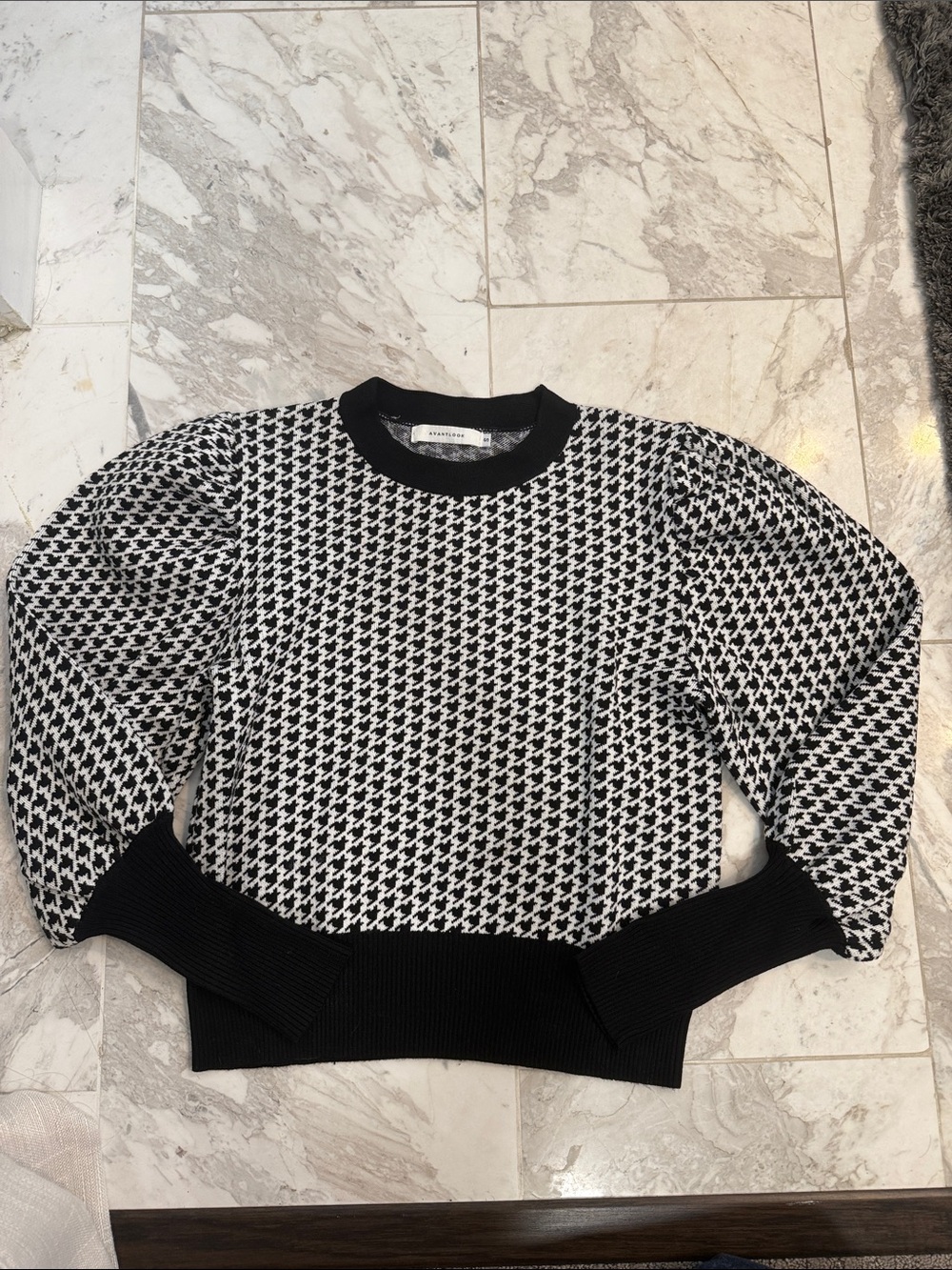 Avantlook Black and White Houndstooth Sweater